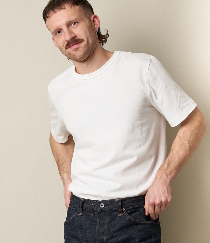 man wearing loopwheeled organic cotton t-shirt in white