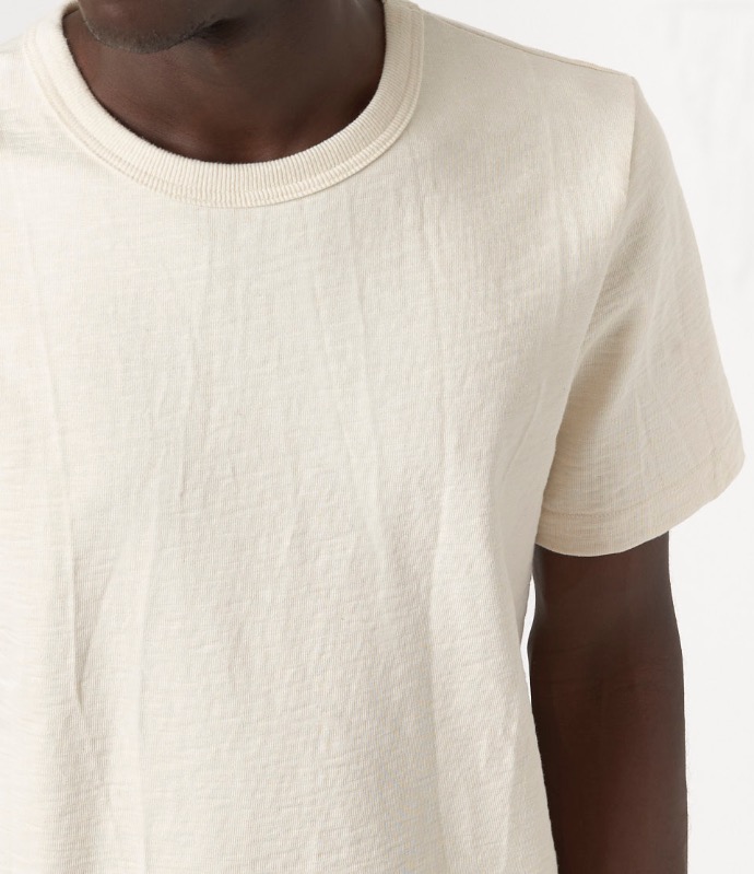neckoine and fabric detail of loopwheeled t-shirt in nature