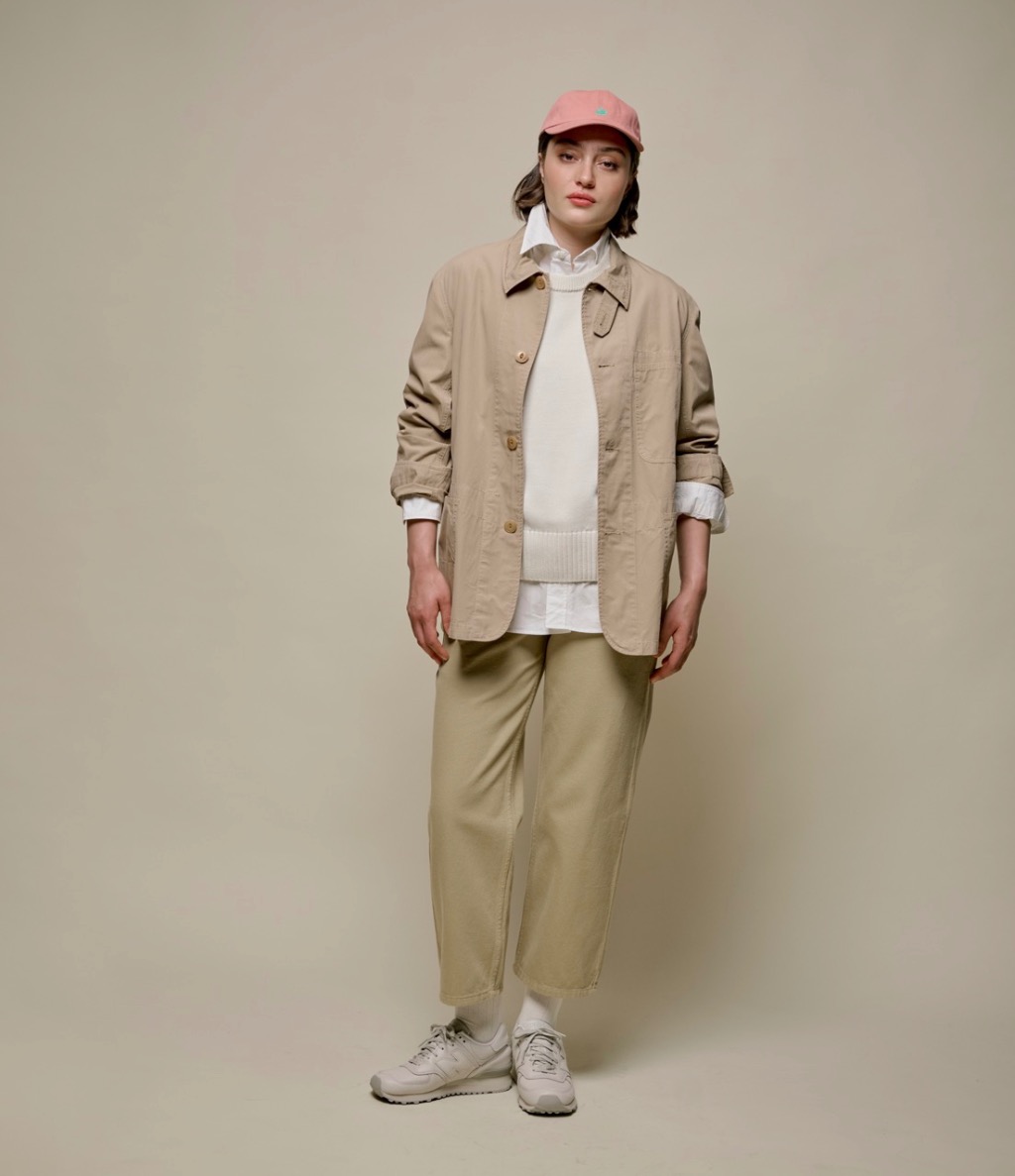 man wearing poplin jacket in khaki and pants in khaki