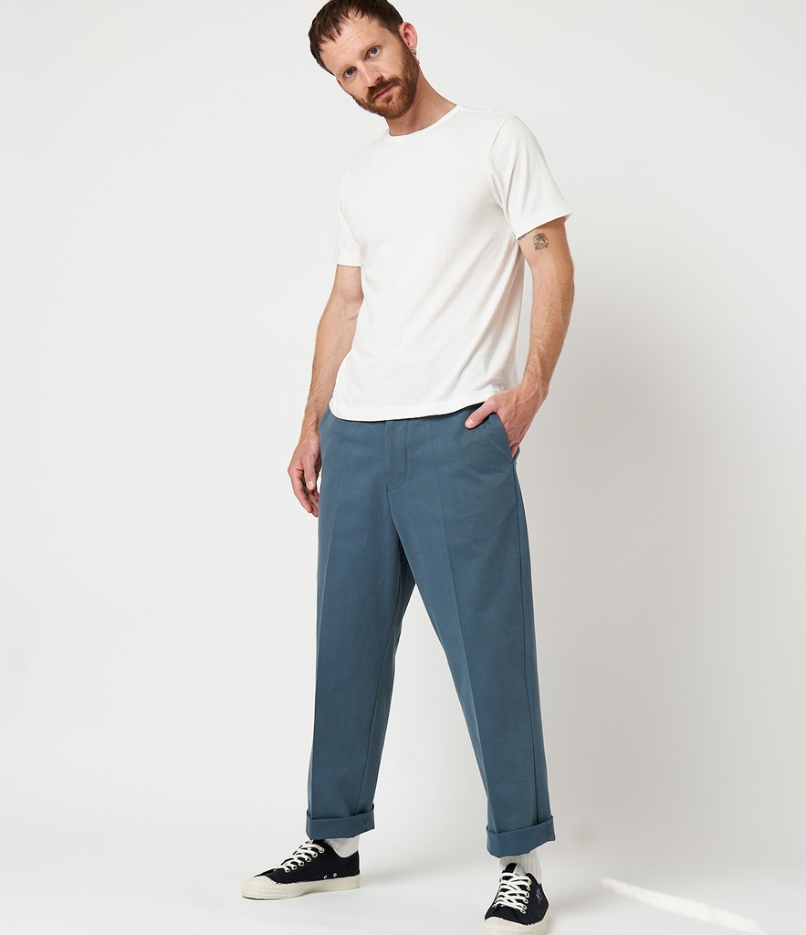 CHINO01 Chino, organic cotton twill, 9,2oz, relaxed fit