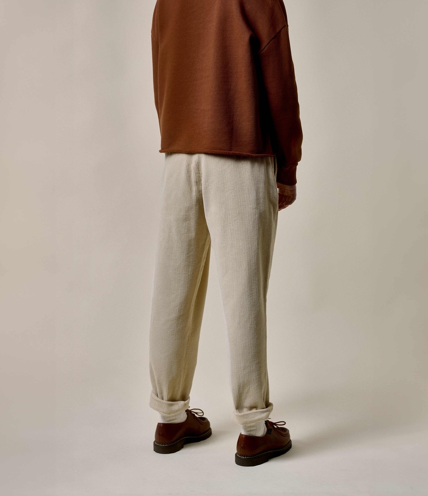 MBS_AW2024_PANTS02C_02_11.jpg