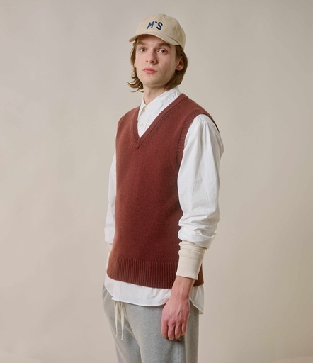 GOOD BASICS | LOVE03 men’s vest, merino cashmere blend, relaxed fit  151 bark brown