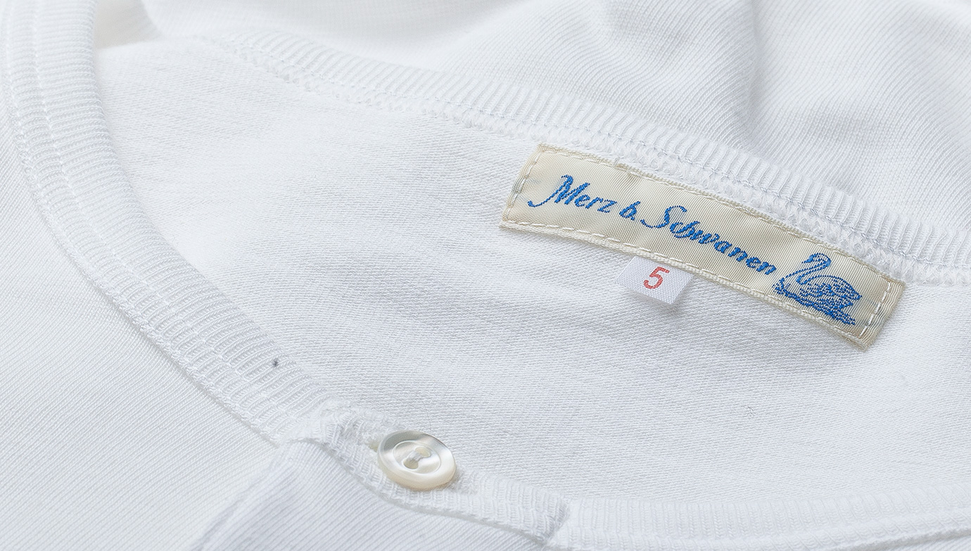 Loopwheeled Organic Cotton Henley | Merz B. Schwanen